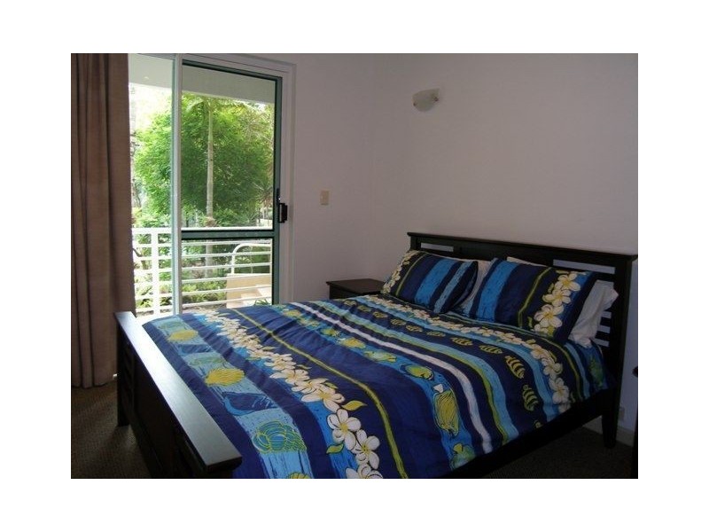 3/2 Deauville Close, Yorkeys Knob QLD 4878