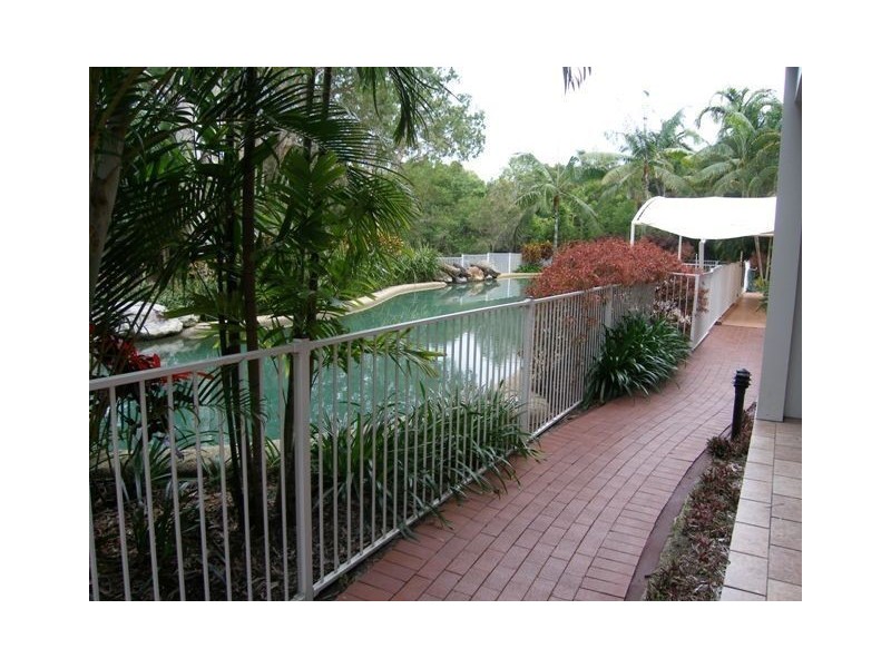 3/2 Deauville Close, Yorkeys Knob QLD 4878