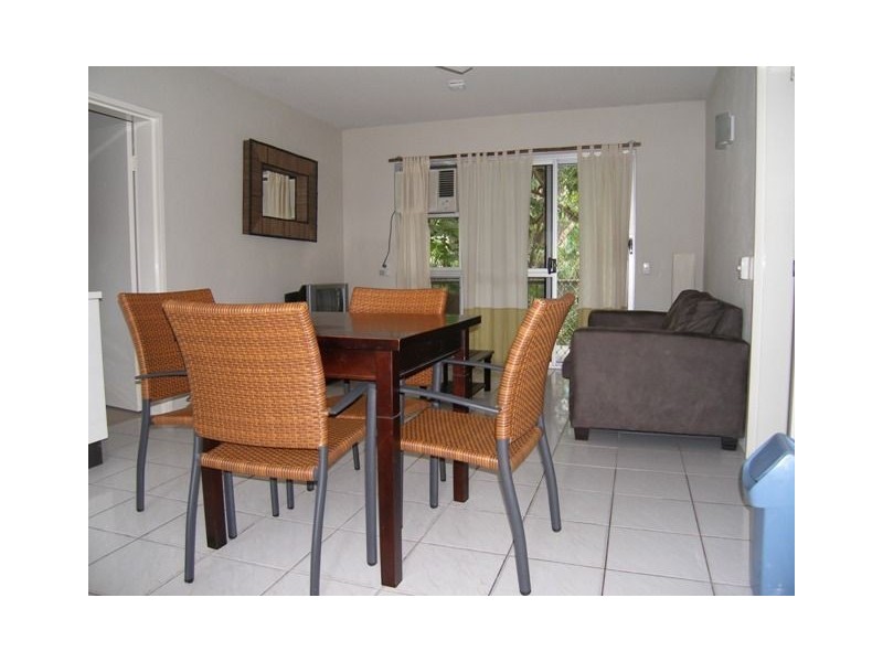 8/67-69 Moore Street, Trinity Beach QLD 4879