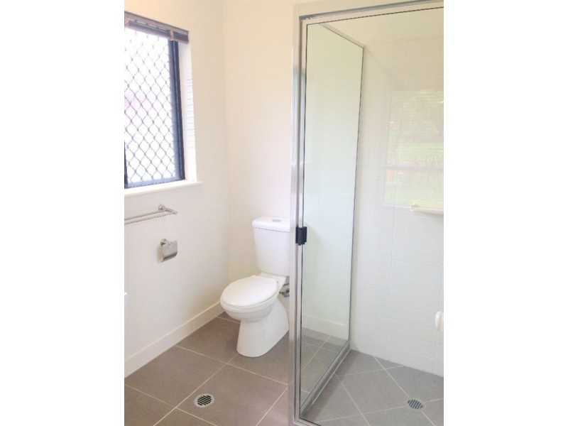 12 John Malcolm Street, Redlynch QLD 4870