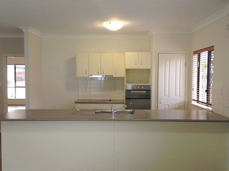 12 John Malcolm Street, Redlynch QLD 4870