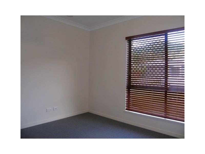 12 John Malcolm Street, Redlynch QLD 4870