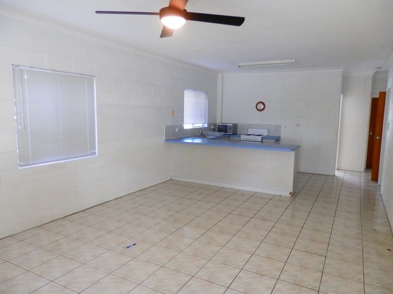 3/499 Varley Street, Yorkeys Knob QLD 4878