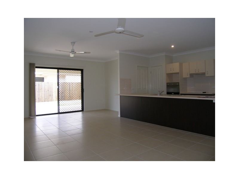 35 Huntley, Redlynch QLD 4870