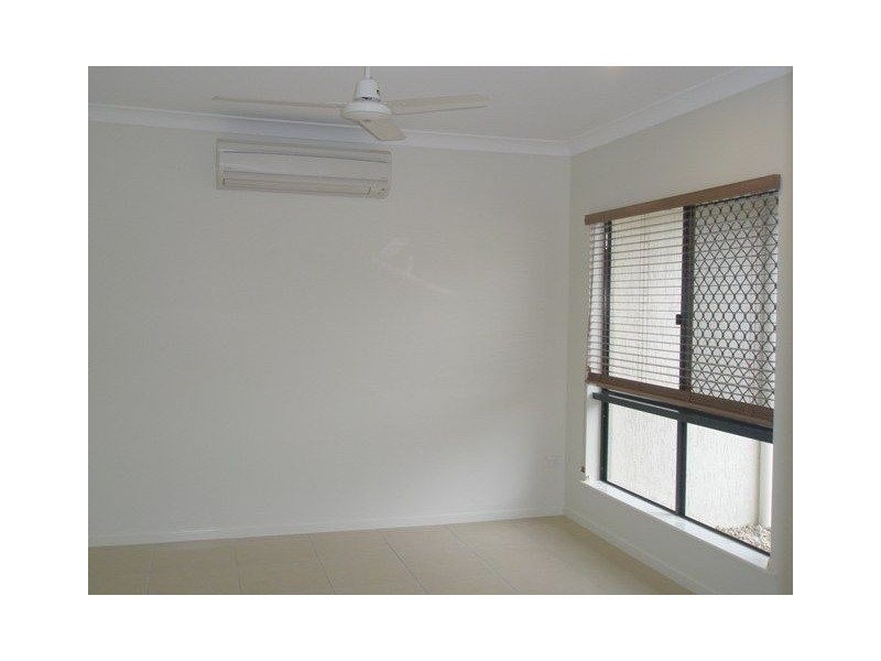 35 Huntley, Redlynch QLD 4870