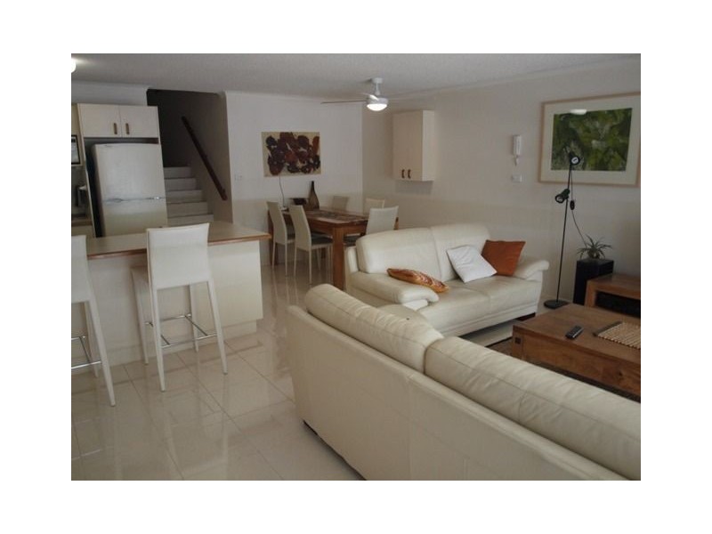 5/6 Deauville Close, Yorkeys Knob QLD 4878