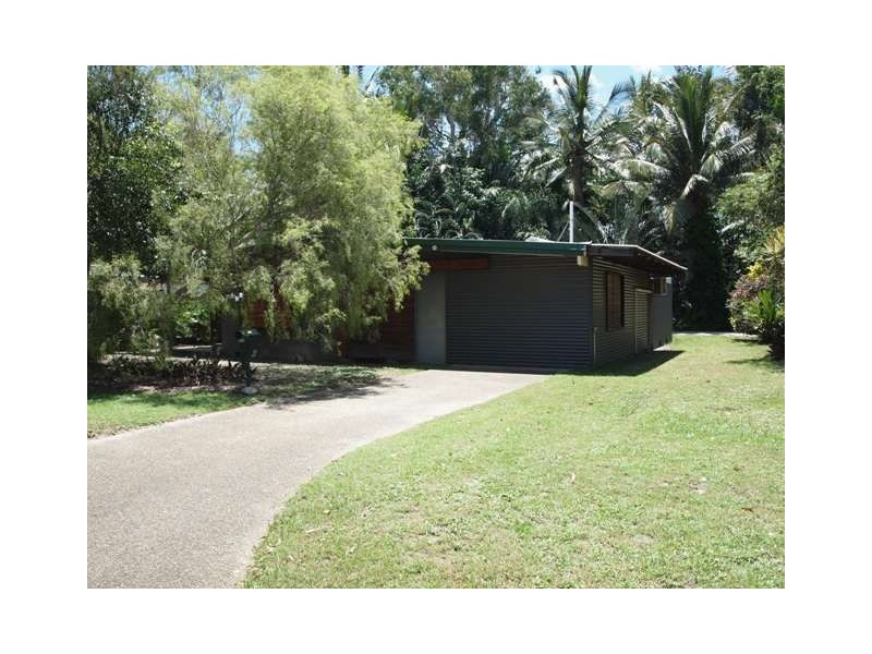 3 Caddy, Yorkeys Knob QLD 4878