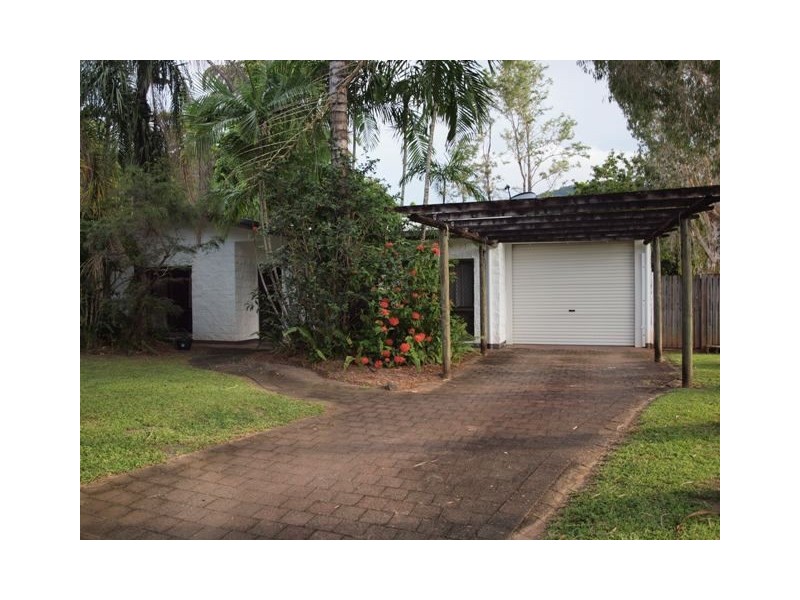 17 Longden Street, Brinsmead QLD 4870
