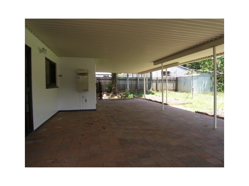 17 Longden Street, Brinsmead QLD 4870