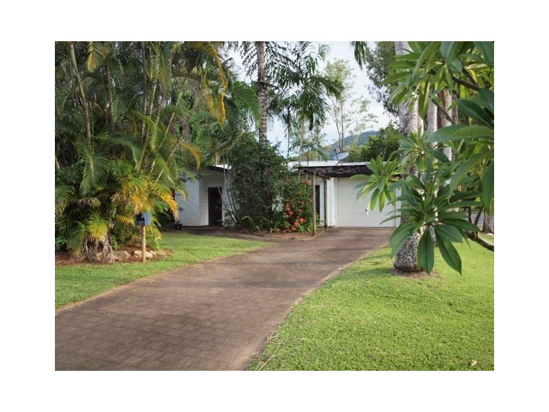 17 Longden Street, Brinsmead QLD 4870