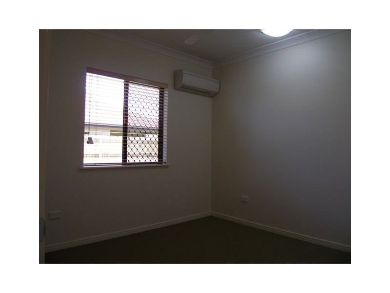 8 Hulbert, Trinity Park QLD 4879