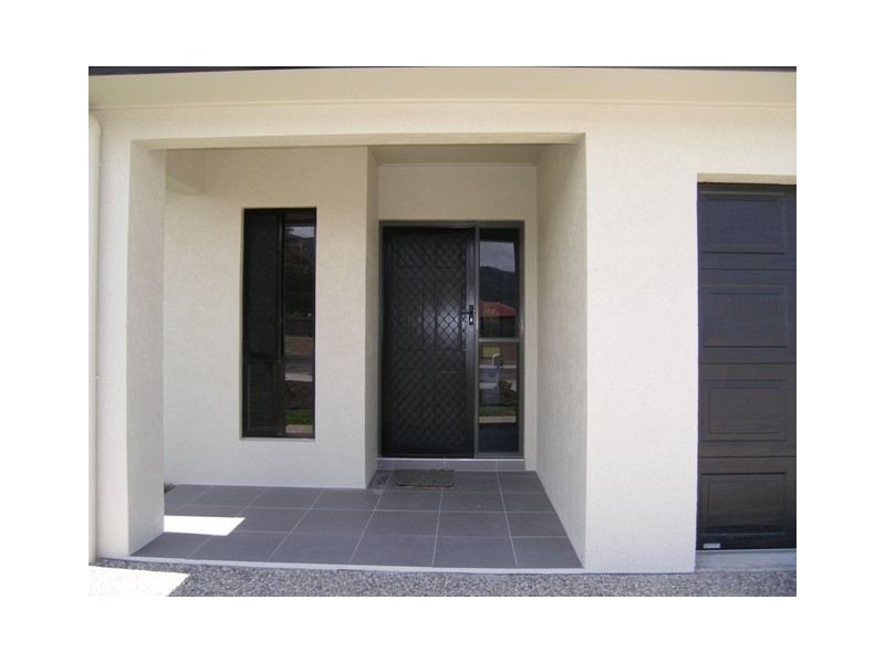 5 Seton Road, Trinity Park QLD 4879