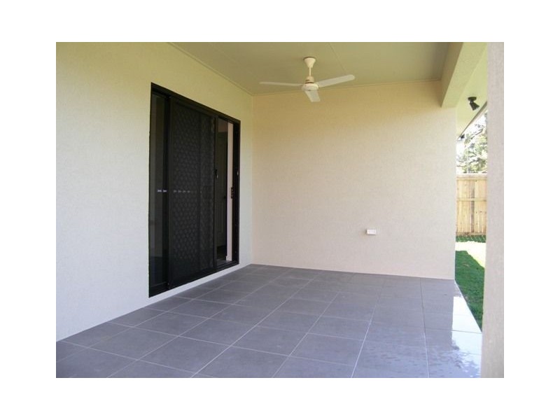 5 Seton Road, Trinity Park QLD 4879