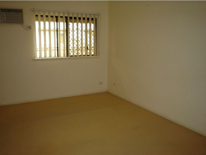 2/39 Sims Esplanade, Yorkeys Knob QLD 4878
