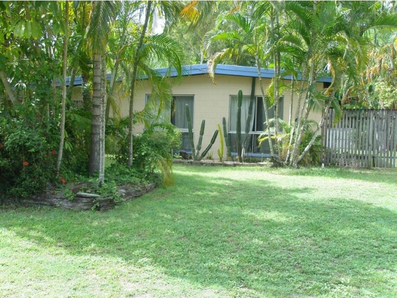 15 Golf Street, Yorkeys Knob QLD 4878