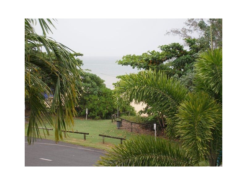 3/75 Sim Esplanade, Yorkeys Knob QLD 4878
