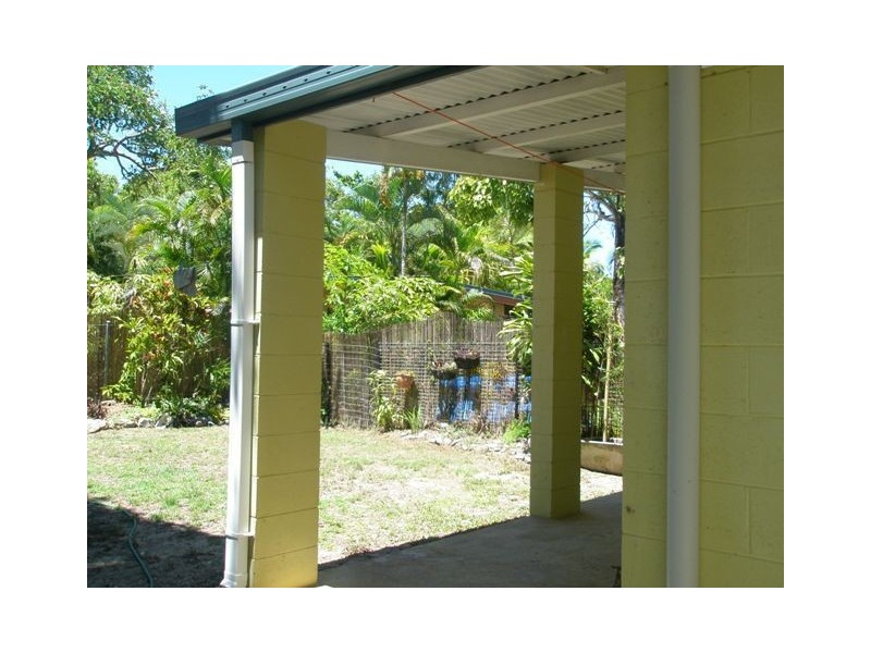 2/15 Par Street, Yorkeys Knob QLD 4878