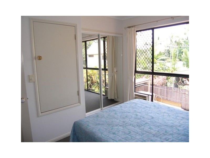 1/21 Hibiscus Lane, Holloways Beach QLD 4878
