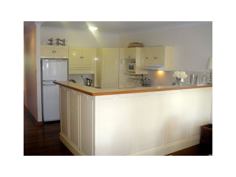 2/9 Hibiscus Lane, Holloways Beach QLD 4878