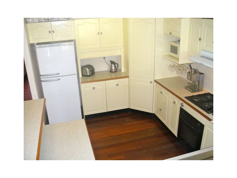 2/9 Hibiscus Lane, Holloways Beach QLD 4878