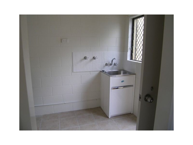 8/20 Palm Street, Holloways Beach QLD 4878