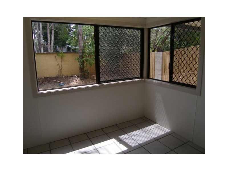 8/20 Palm Street, Holloways Beach QLD 4878