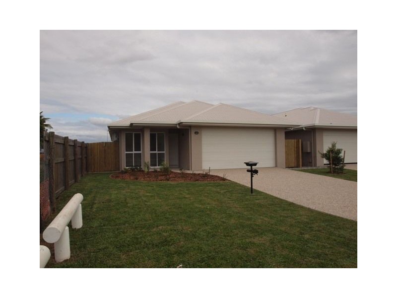 1/24 Chystanthus Street, Trinity Park QLD 4879