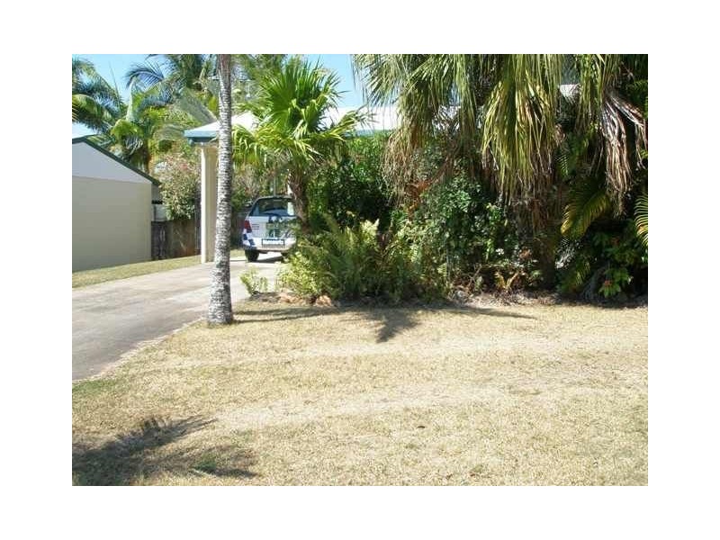 7 Barellan, Caravonica QLD 4878