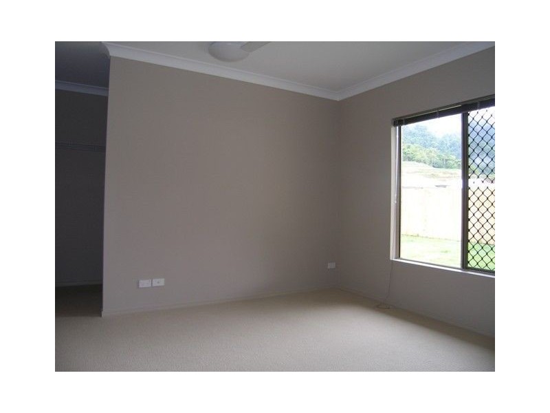 9 Taffles Street, Redlynch QLD 4870