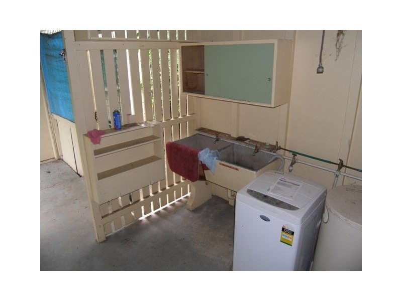 16 Christensen Street, Machans Beach QLD 4878