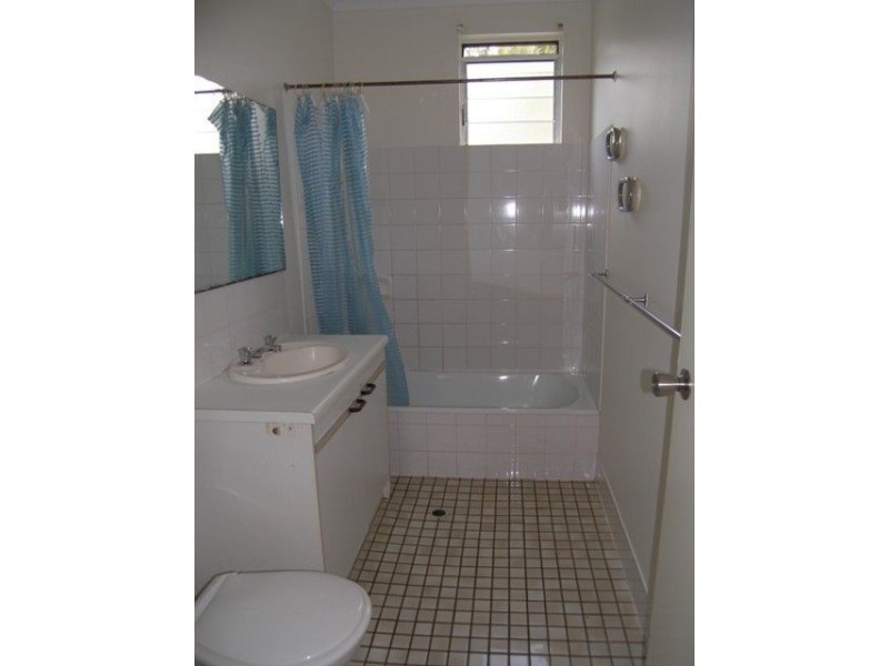 3/108 Wistaria, Holloways Beach QLD 4878