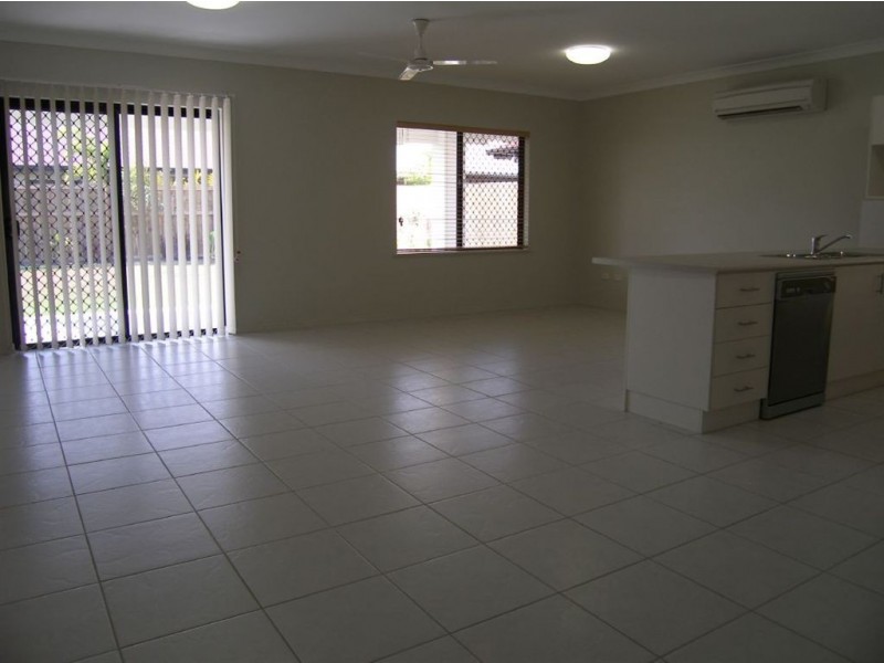 12 Moojeeba Way, Trinity Park QLD 4879