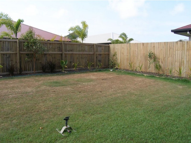 12 Moojeeba Way, Trinity Park QLD 4879