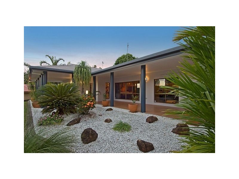 195 Harvey Road, Redlynch QLD 4870