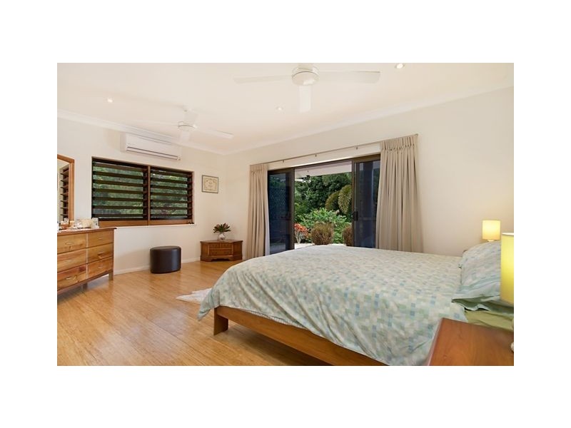 195 Harvey Road, Redlynch QLD 4870