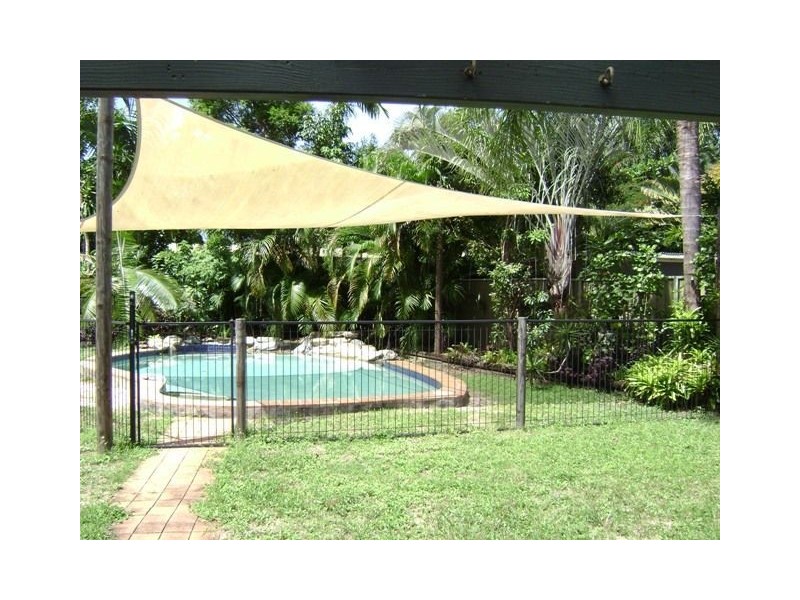 40 Bamboo Street, Holloways Beach QLD 4878