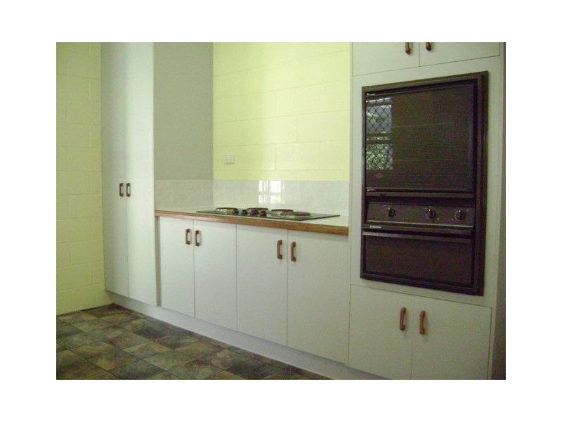 40 Bamboo Street, Holloways Beach QLD 4878