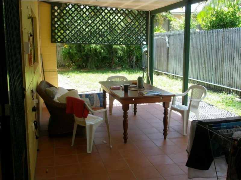 1/54 Cunningham Street, Yorkeys Knob QLD 4878