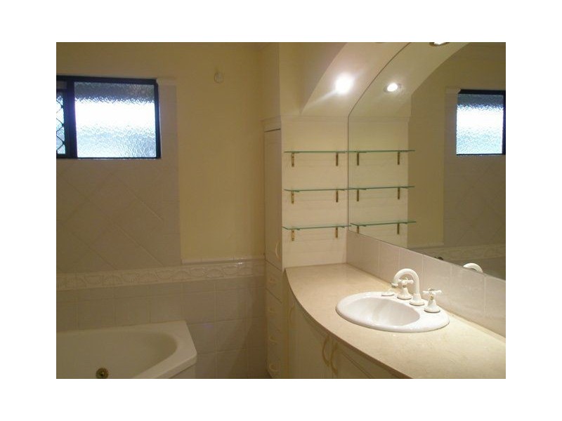 2/39 Sims Esplanade, Yorkeys Knob QLD 4878