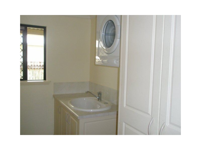 2/39 Sims Esplanade, Yorkeys Knob QLD 4878