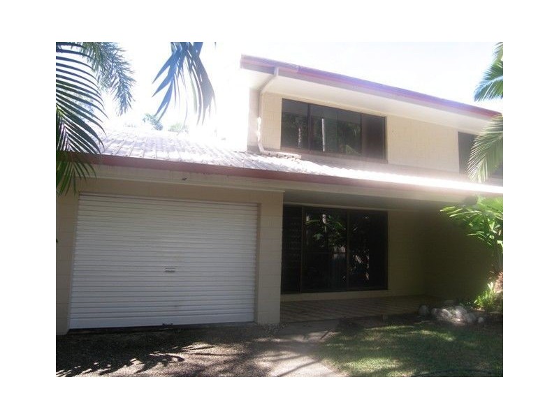 1/16 Deauville Close, Yorkeys Knob QLD 4878