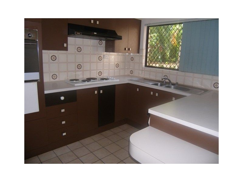 1/16 Deauville Close, Yorkeys Knob QLD 4878