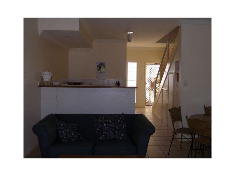 3/35 Rutherford Street, Yorkeys Knob QLD 4878