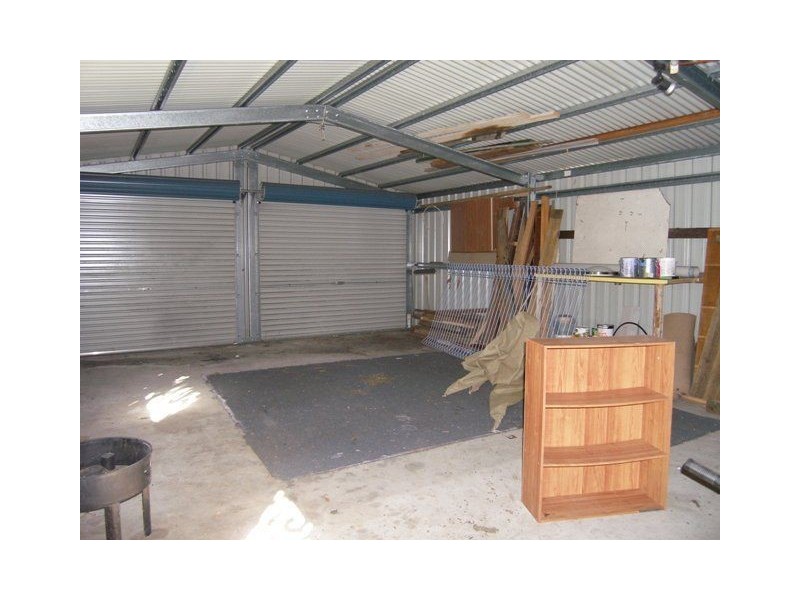 1 Walnut Street, Holloways Beach QLD 4878