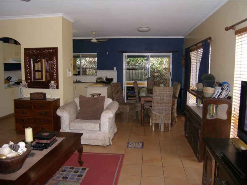 36 Magnolia Street, Holloways Beach QLD 4878