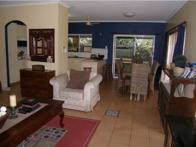 36 Magnolia Street, Holloways Beach QLD 4878