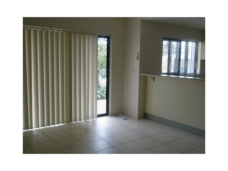 11/2 Fairweather Road, Redlynch QLD 4870