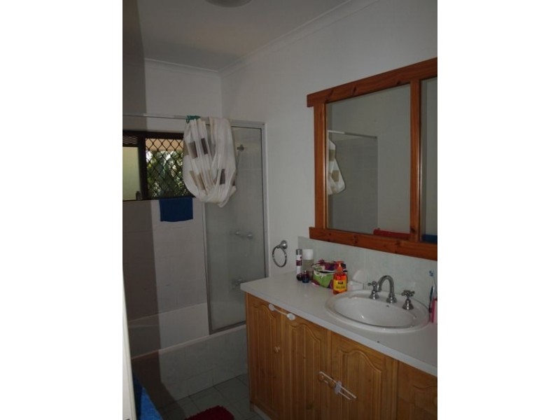 86 Baronia Crescent, Holloways Beach QLD 4878