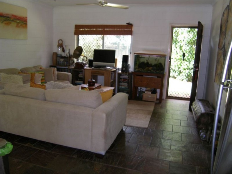 18 Cassava Street, Holloways Beach QLD 4878