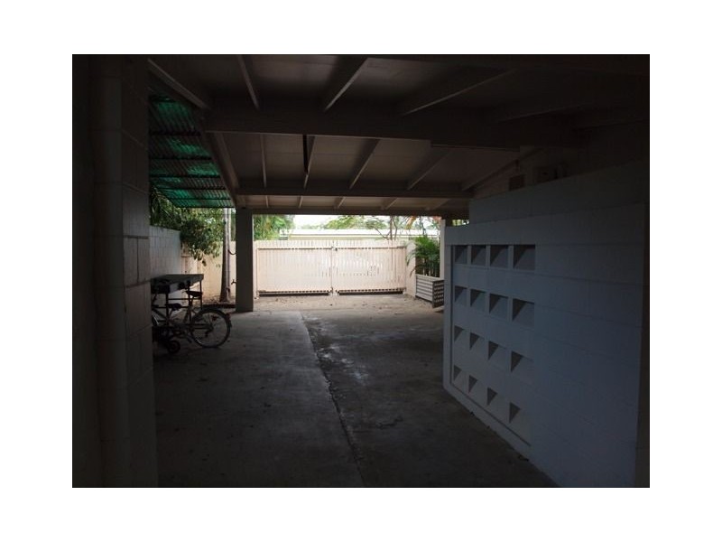 35 Yurongi Street, Caravonica QLD 4878